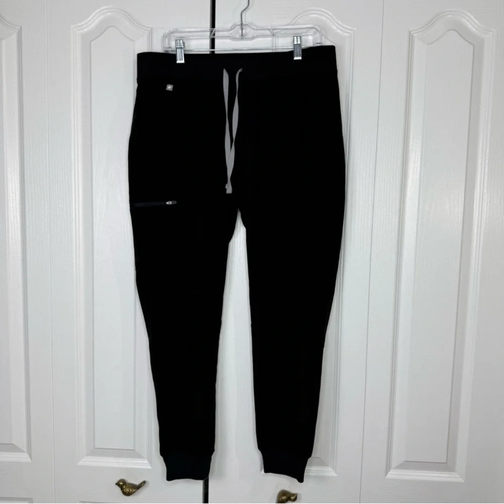 FIGS Zamora Jogger Scrub Pants – Bundle of 8 pairs, all in black, size Large. - Picture 2 of 11